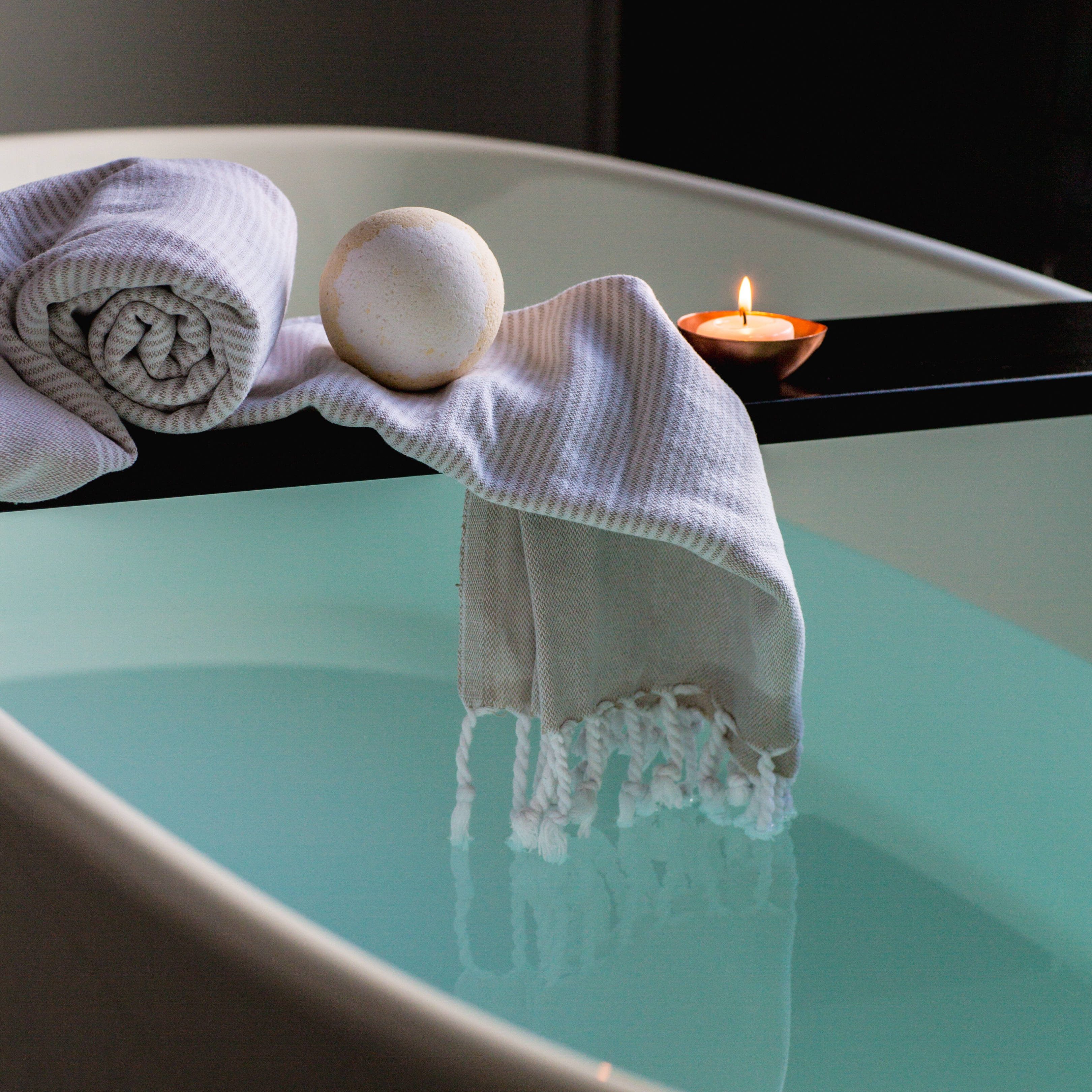 6 Essentials you Should Pack For Your Valentines Day Spa Break