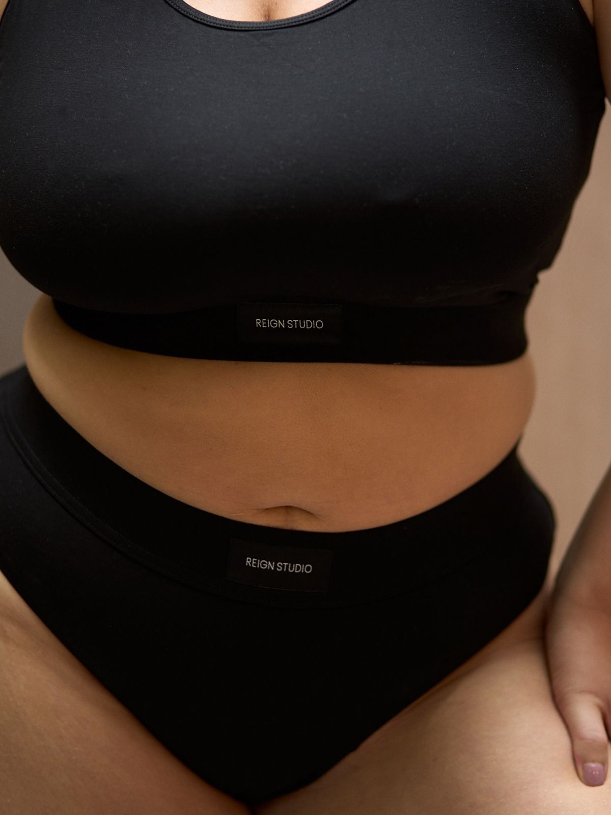 High-Waisted Knickers - Americano (Black)