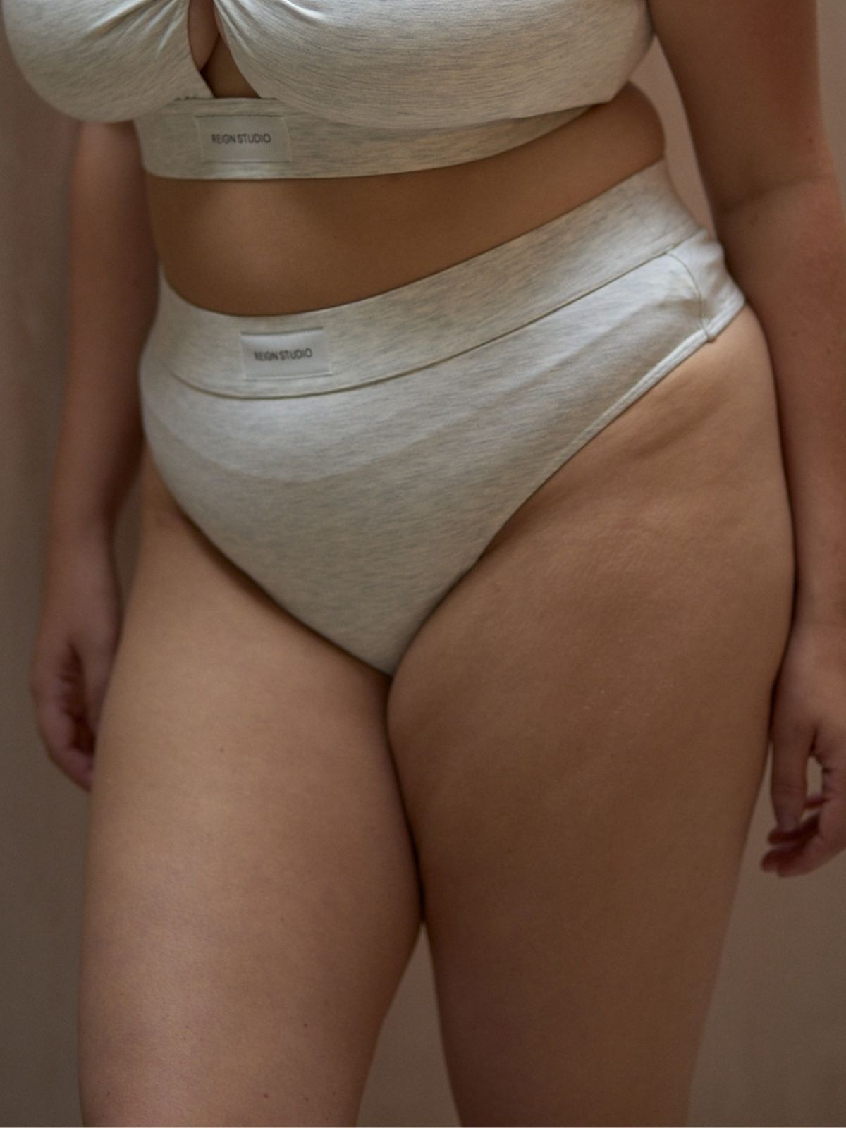 High-waisted Thong - Chai Foam (Grey Melange)